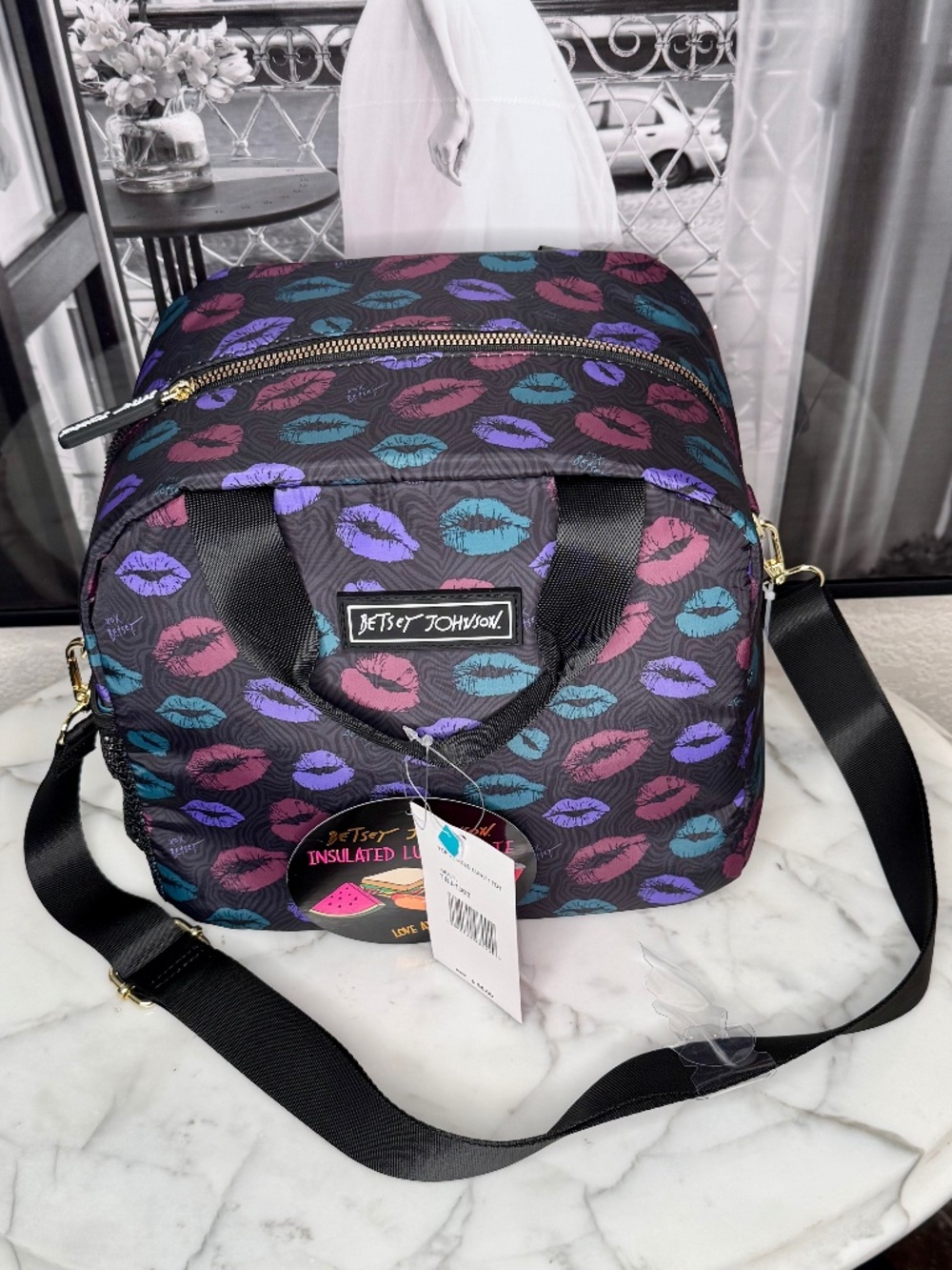 Betsey Johnson Black Insulated Travel Lunch Bag with Pink Purple Teal Lip Print